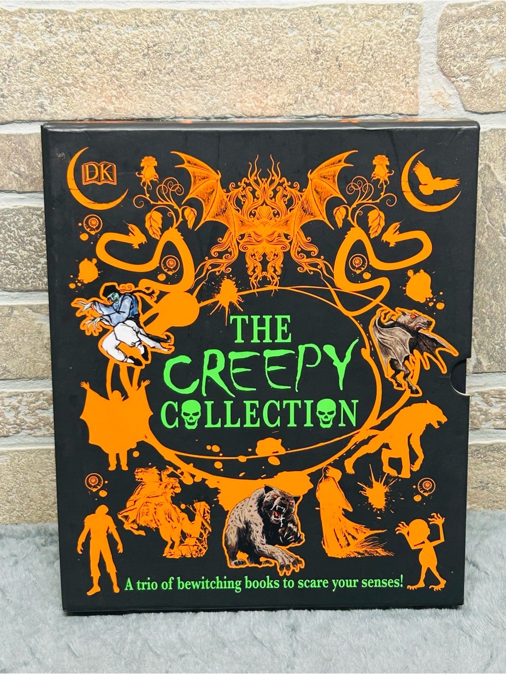 The Creepy Collection 3
Bloodcurdling Books...